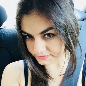 Meet your Posher, Blanca